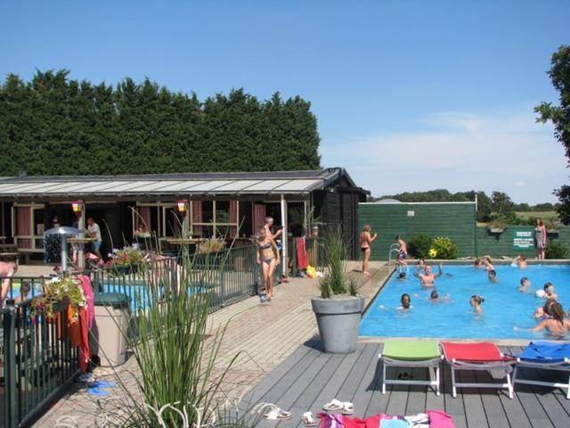 Boomstamhuis High Chaparral Oirsbeek Exterior photo
